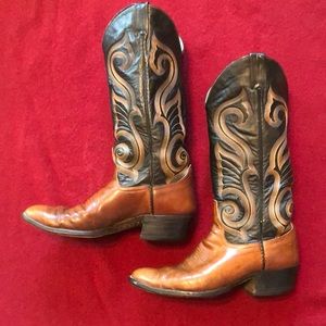 Western style boots. A lot of wear left. Very soft and comfortable.